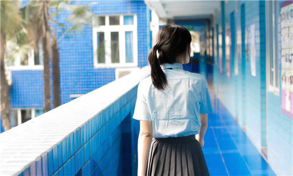 贺兰如何找到一个可以帮助我生孩子的女人？
